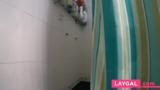 Czech Brunette Babe Gives Blowjob and Cumshot