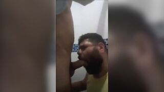 Big Cock Amateur Hunk Gets a Mouthful of Cum